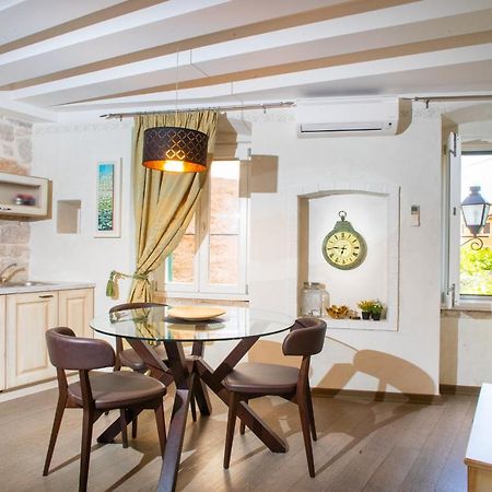 Nata Apartment 4 Stars โรวีน ภายนอก รูปภาพ