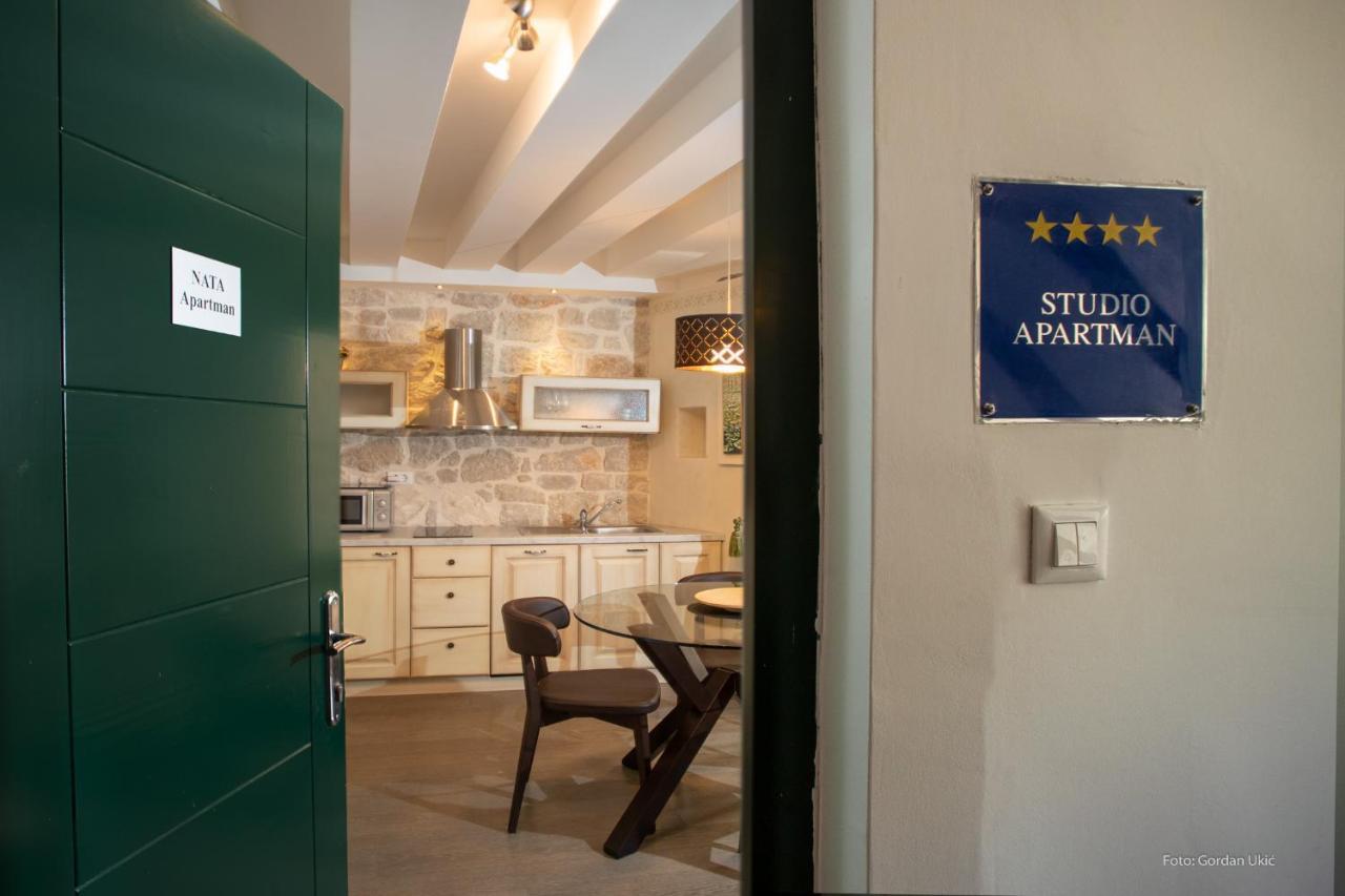Nata Apartment 4 Stars โรวีน ภายนอก รูปภาพ